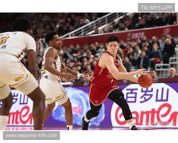 CBA季后赛激战正酣广东队力克对手晋级四强